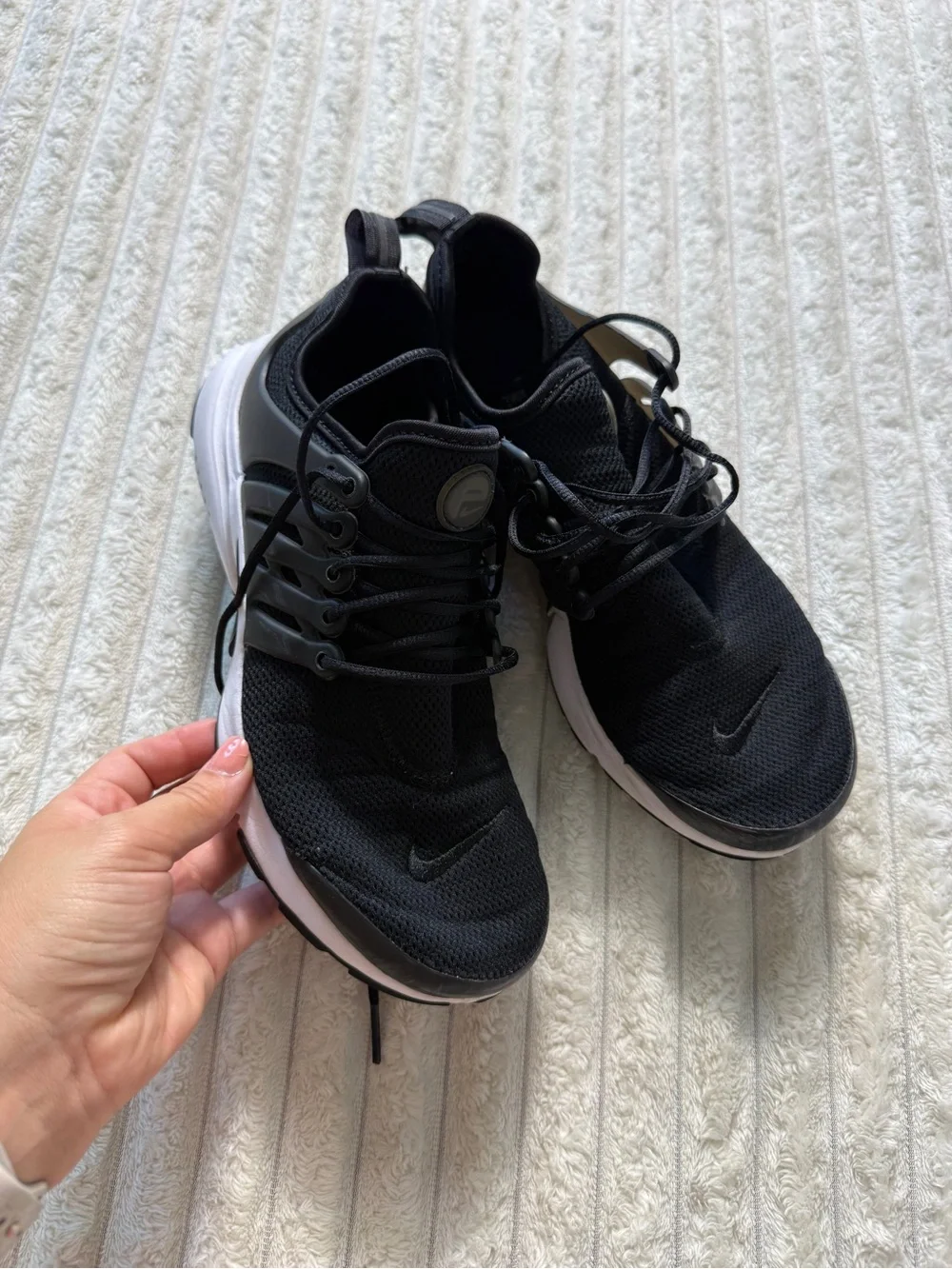 Nike Air Presto Low Top Lace-Up Athletic Sneakers Black White